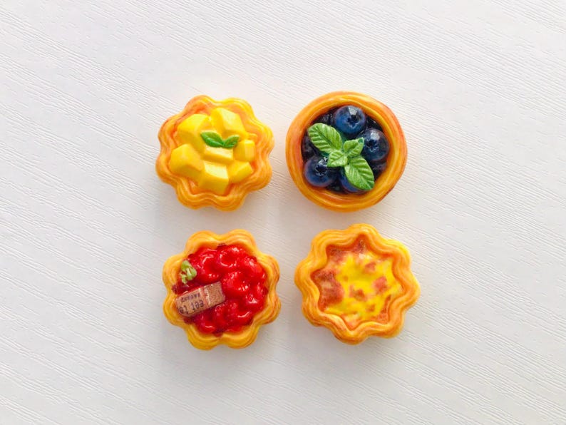 4 food fridge magnets, blueberry tart shaped