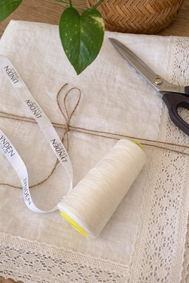 Set de 2 sets de table en lin faits main avec dentelle en coton – Vaisselle en lin naturel de qualité supérieure