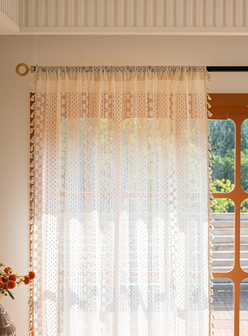 Rideaux de fleurs en dentelle au crochet beige bohème, rideau de cuisine de style campagnard filtrant la lumière, rideau creux avec pampilles, panneau de fenêtre semi-transparent café