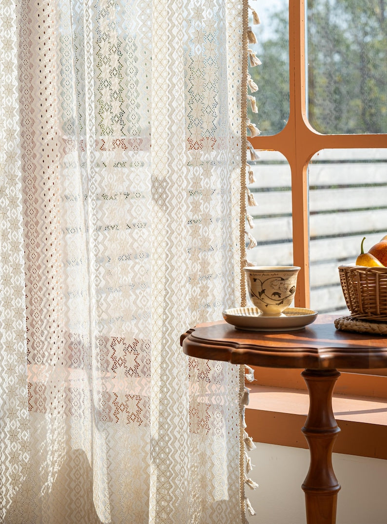 Rideaux de fleurs en dentelle au crochet beige bohème, rideau de cuisine de style campagnard filtrant la lumière, rideau creux avec pampilles, panneau de fenêtre semi-transparent café