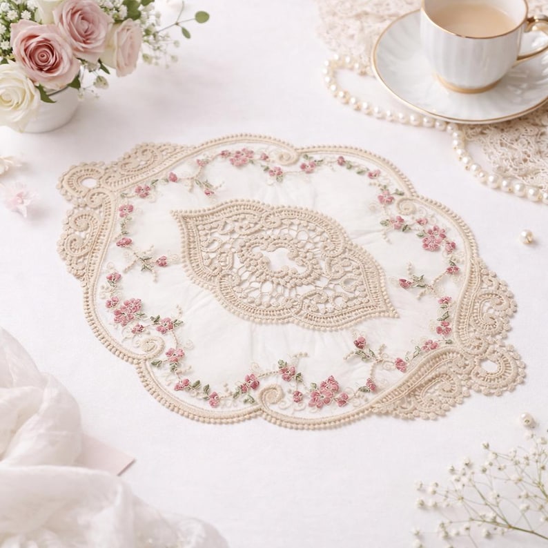 Sets de table en dentelle florale brodée style vintage shabby chic