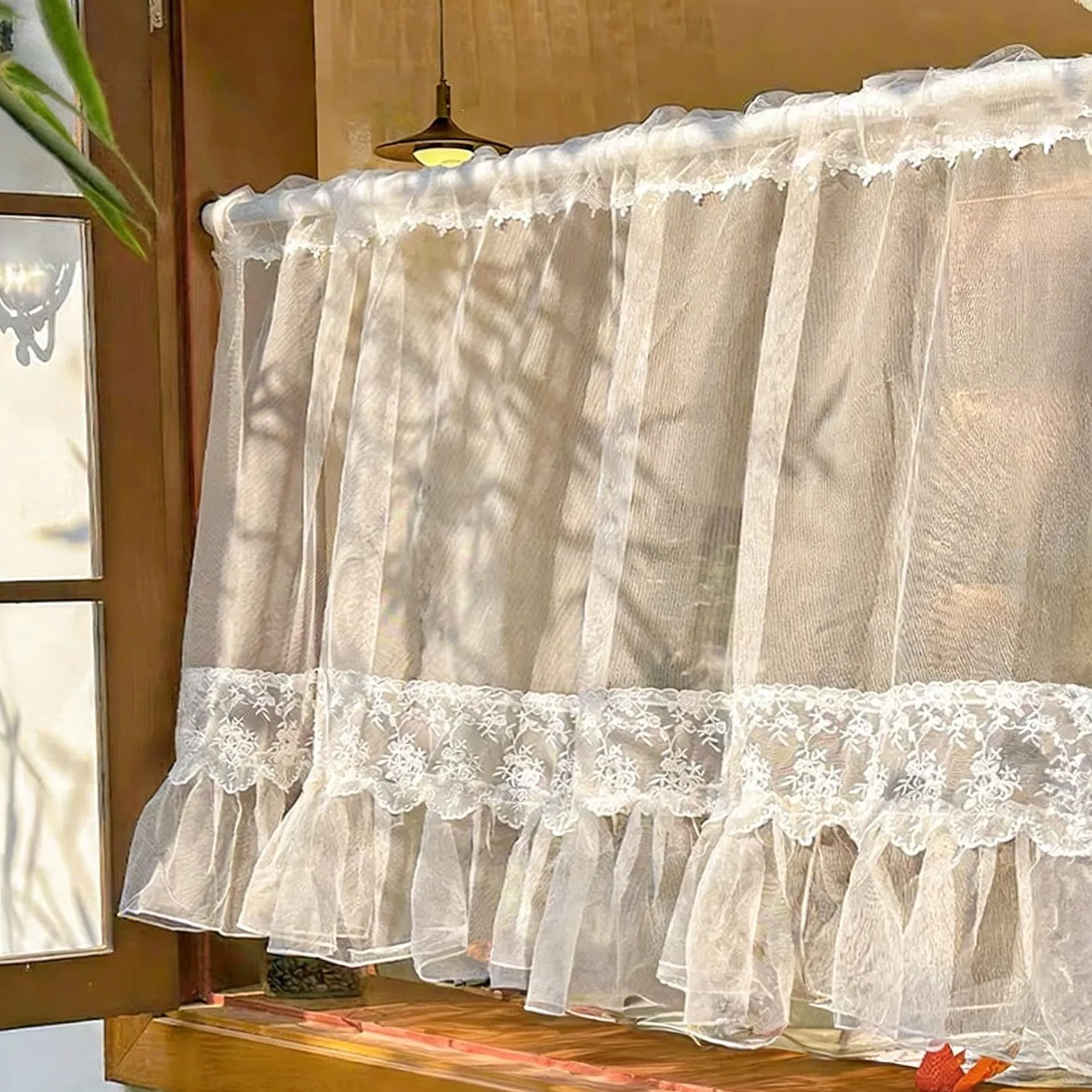 Rideau café en dentelle romantique cantonnière transparente brodée