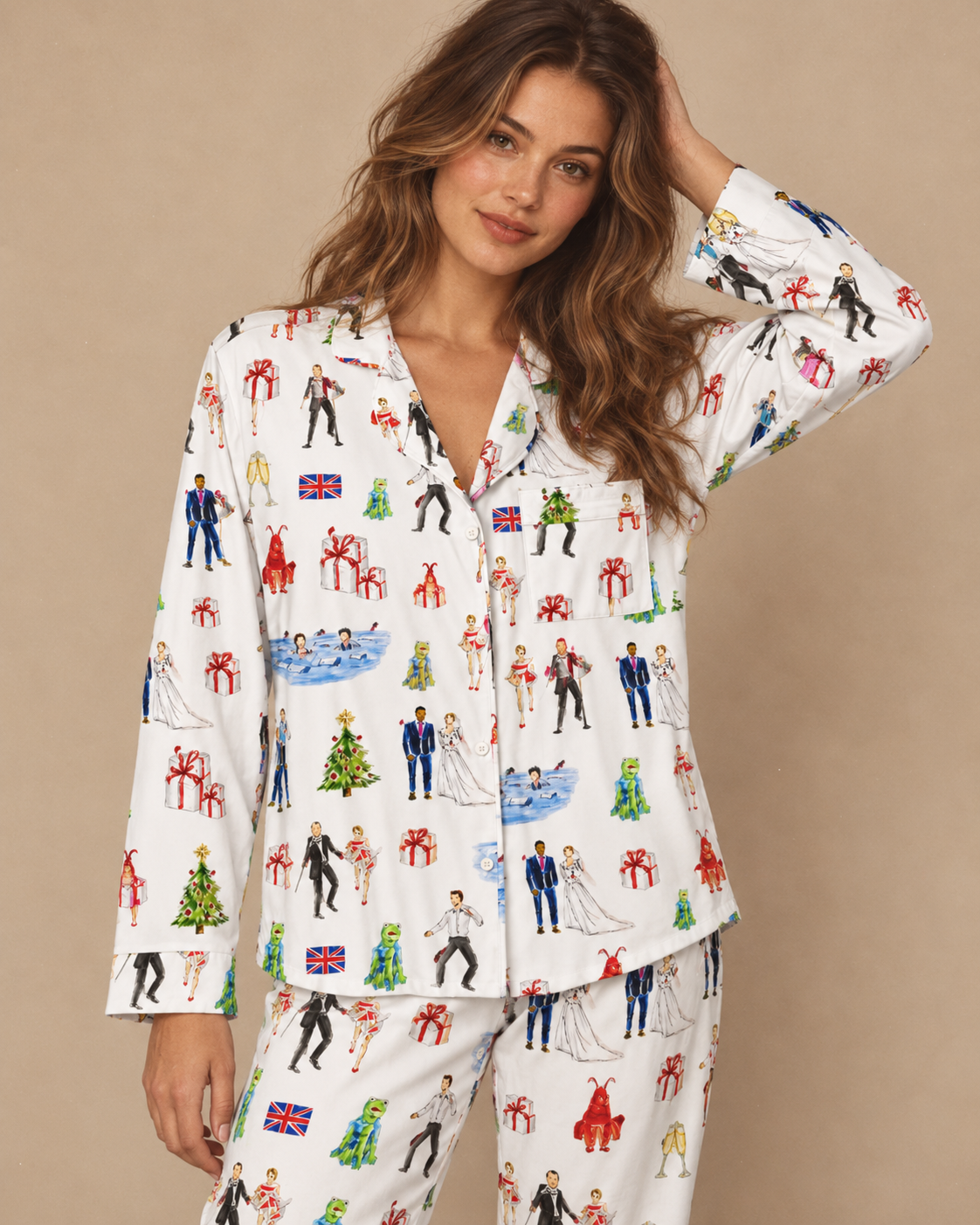 TheRetroTee Vintage British Holiday Watercolor Print Pajama Set