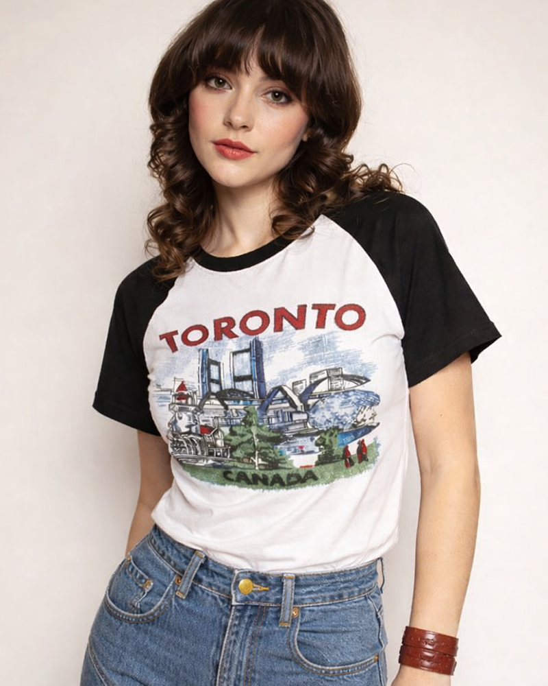 TheRetroTee 1960s Toronto souvenir Raglan Baseball T-Shirt