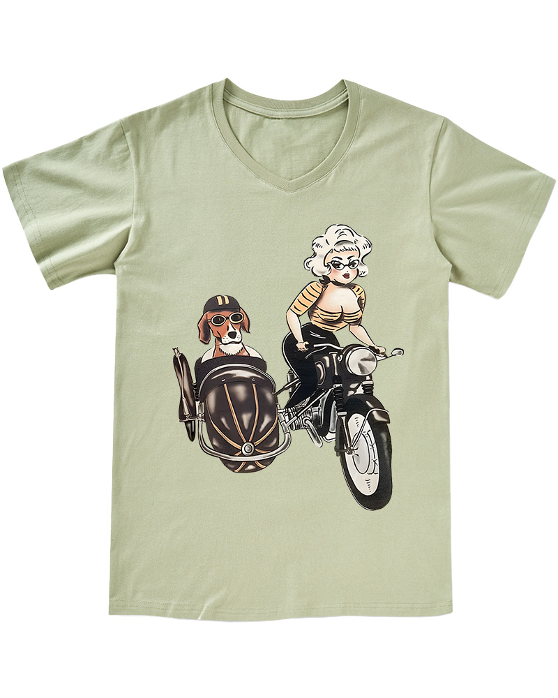 TheRetroTee On The Road Fitted 1950s V-neck T-Shirt