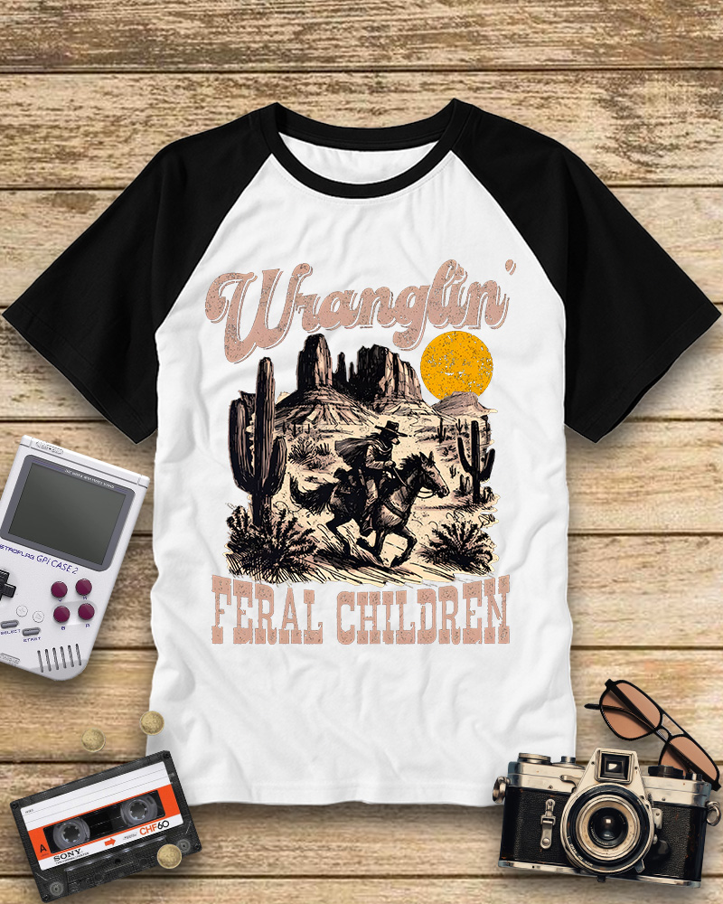 TheRetroTee Retro Wranglin' Feral Children Raccoon 90s Raglan Baseball T-Shirt