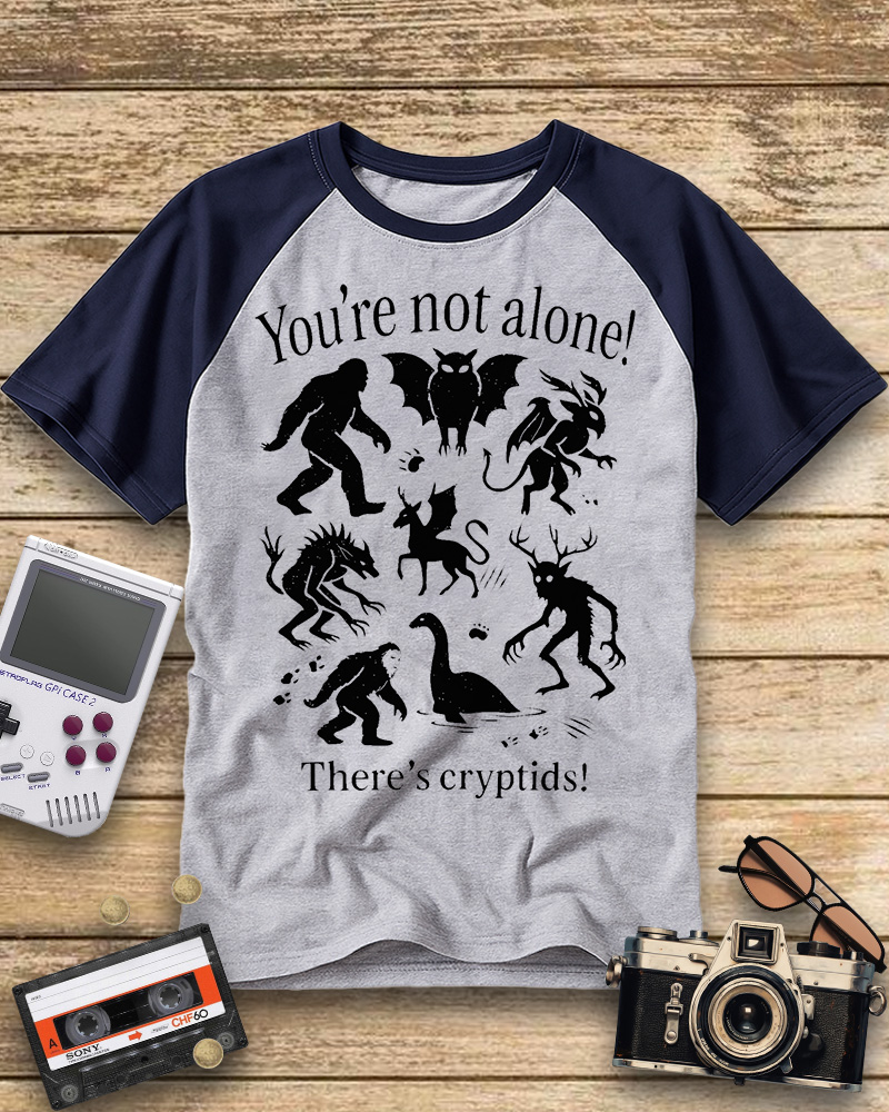 TheRetroTee Cryptid 2000s Raglan Baseball T-Shirt