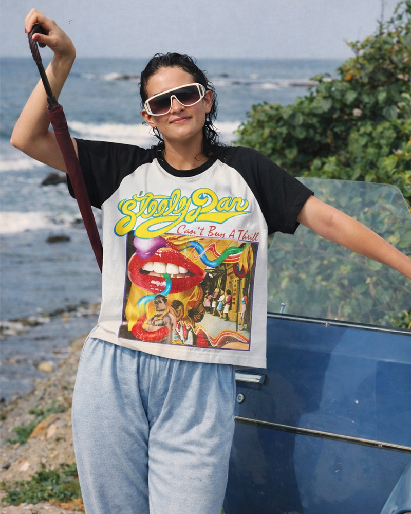 TheRetroTee Can't Buy A Thrill 1980s Raglan Baseball T-Shirt