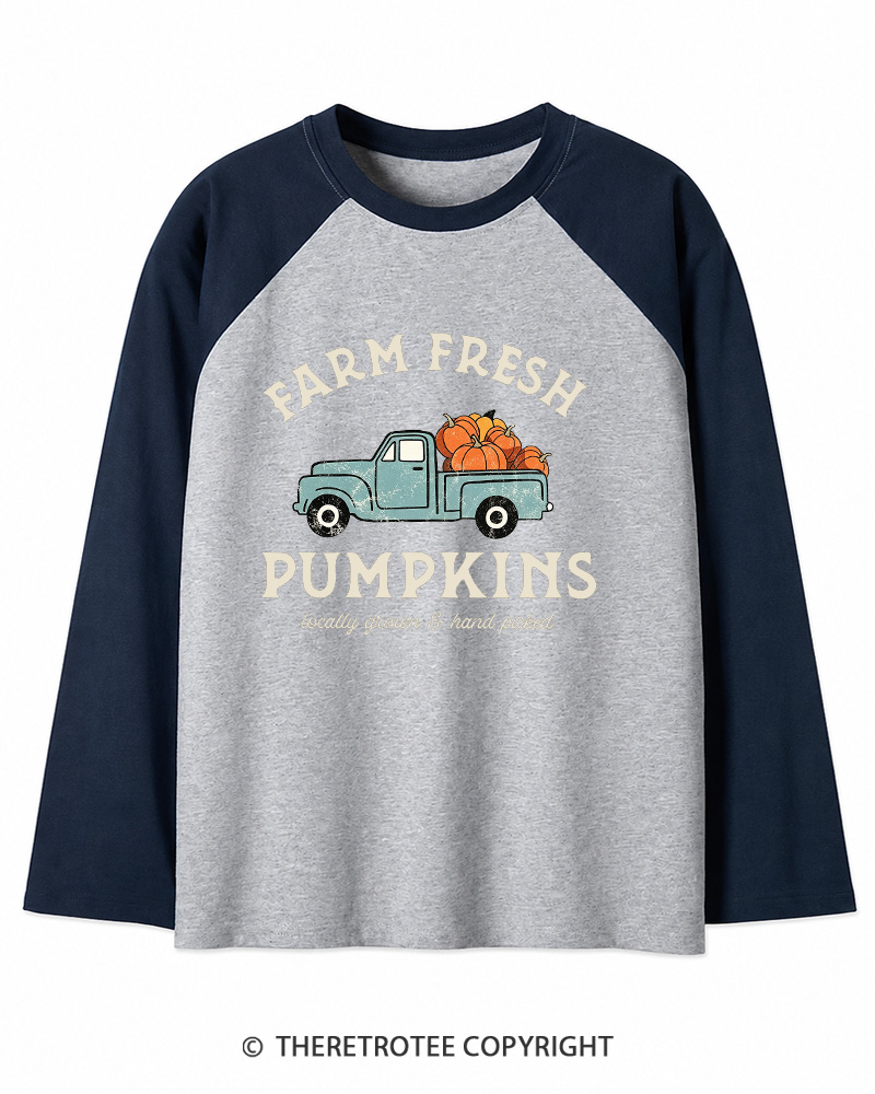 TheRetroTee Farm Fresh Pumpkins 1950s Long Sleeve Raglan T-Shirt