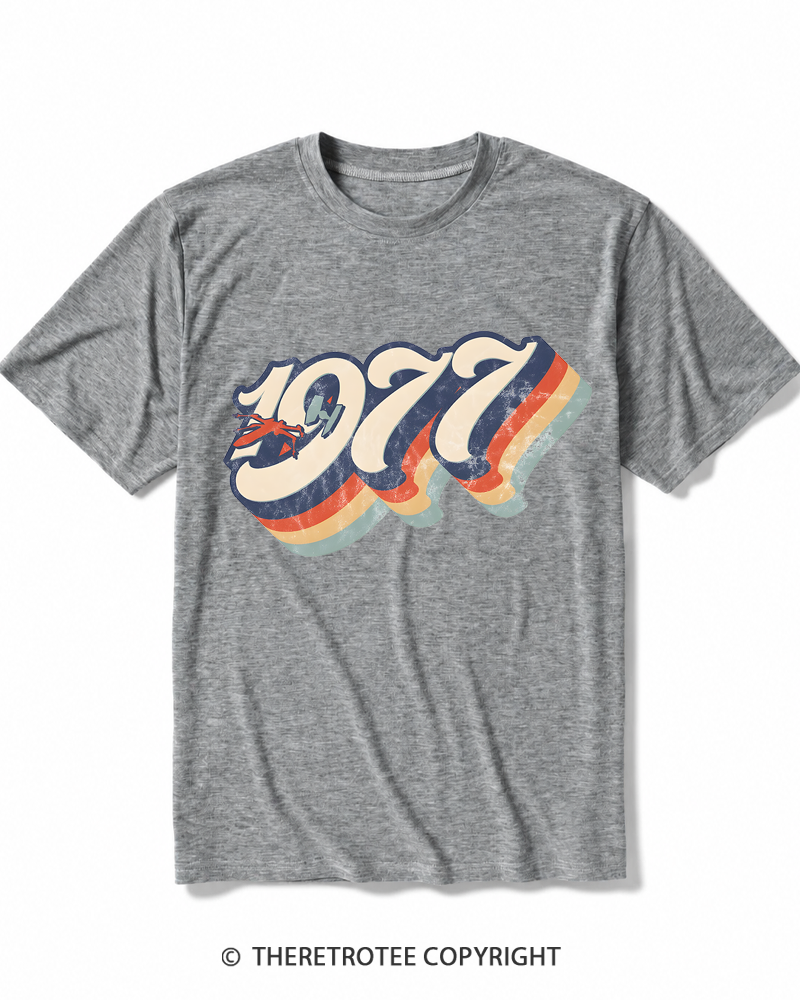 TheRetroTee 1977 Retro Dog Fight Heather T-Shirt