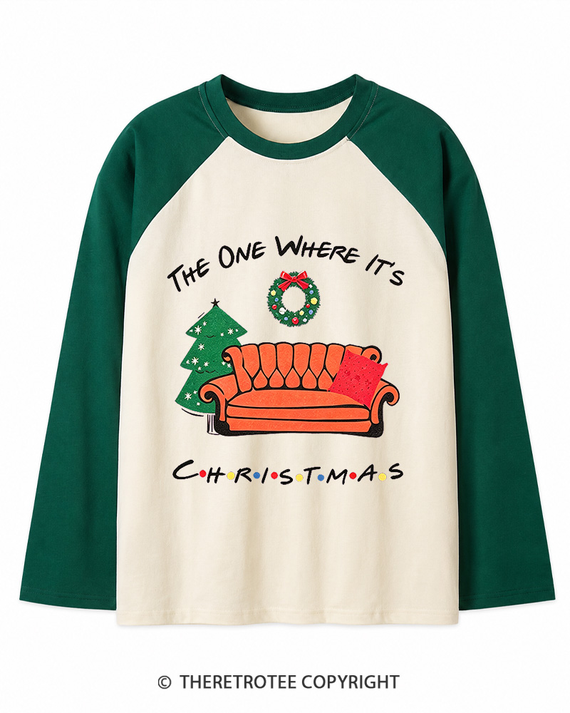 TheRetroTee The One Where It's Christmas 1990s Christmas Long Sleeve Raglan T-Shirt