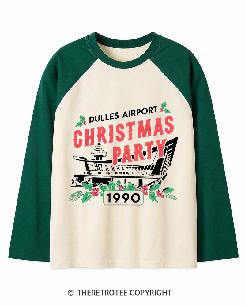 TheRetroTee Christmas Party 1990s Christmas Long Sleeve Raglan T-Shirt