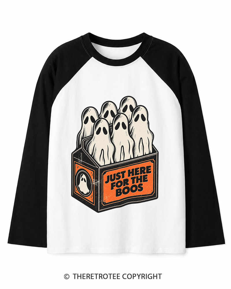 TheRetroTee Just Here For The Boos 1990s Long Sleeve Raglan T-Shirt