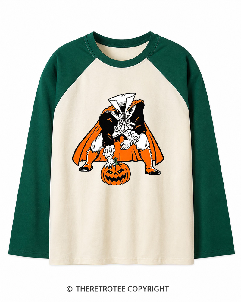 TheRetroTee Headless Horseman Patriots 1970s Long Sleeve Raglan T-Shirt