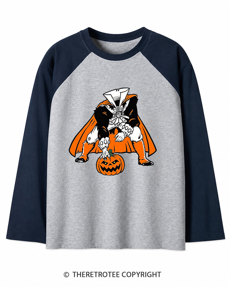 TheRetroTee Headless Horseman Patriots 1970s Long Sleeve Raglan T-Shirt