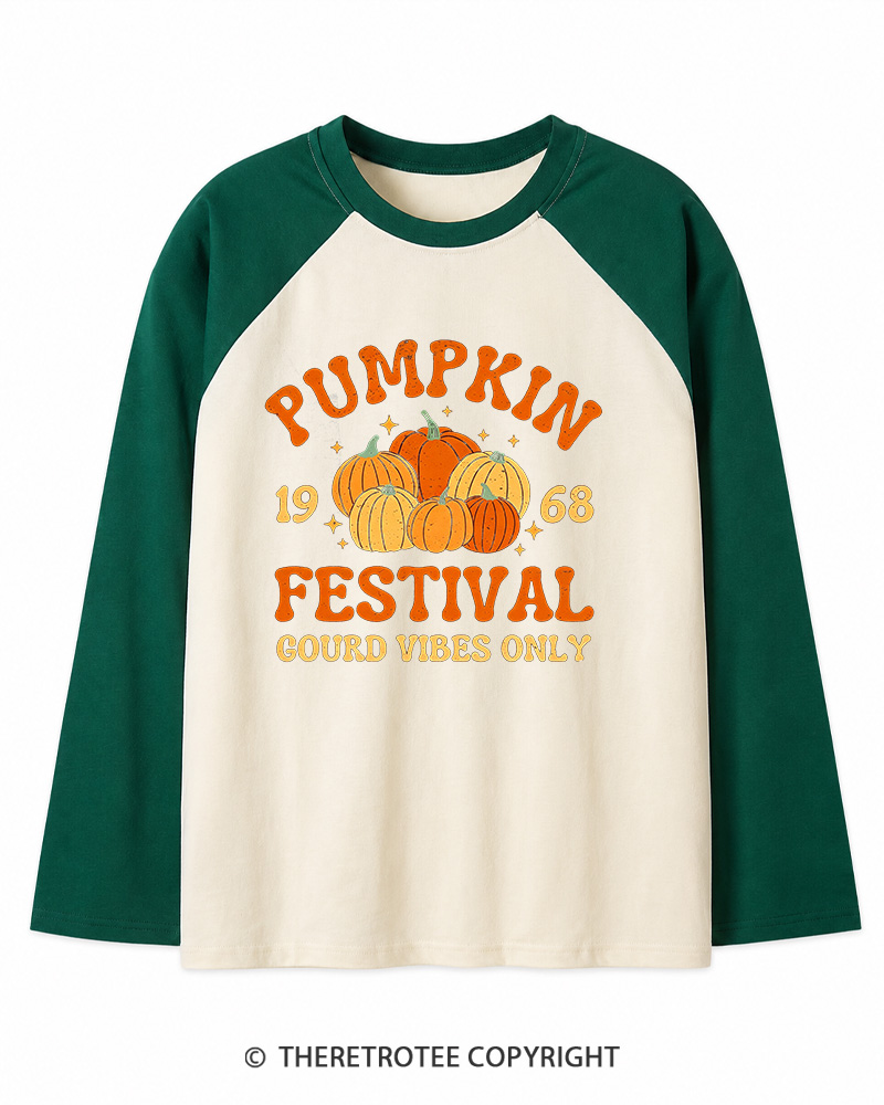 TheRetroTee Retro Pumpkin 1960s Long Sleeve Raglan T-Shirt