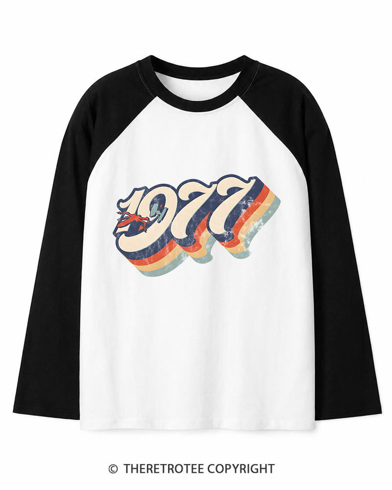 TheRetroTee 1977 Retro Dog Fight Long Sleeve Raglan T-Shirt