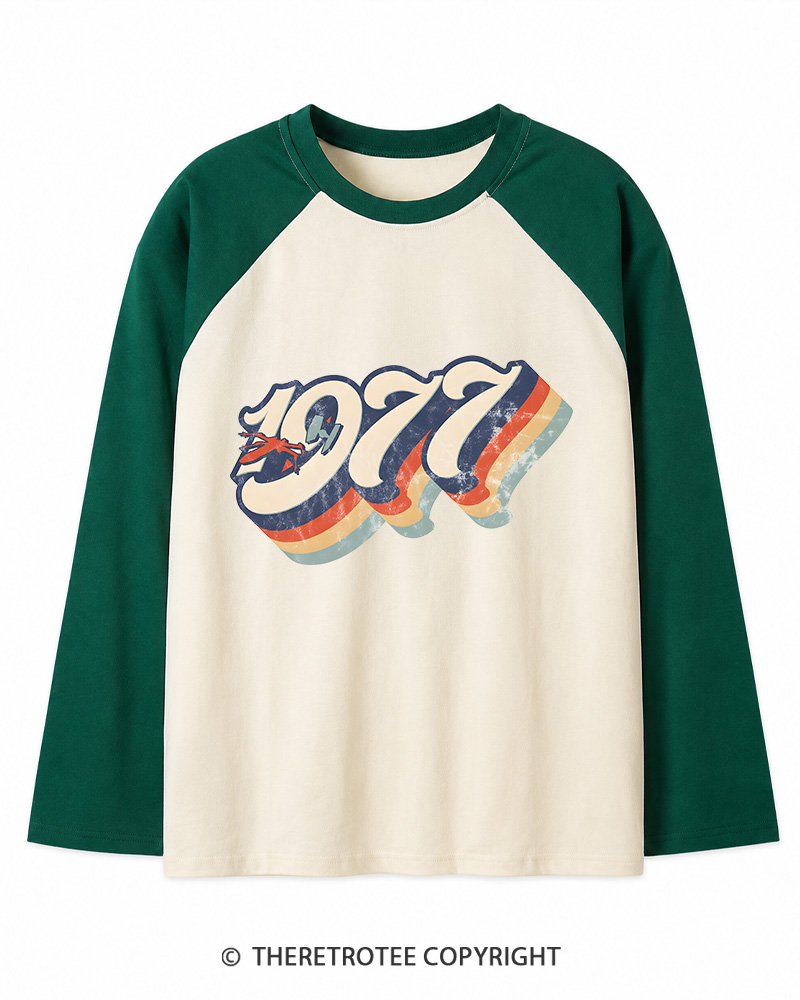TheRetroTee 1977 Retro Dog Fight Long Sleeve Raglan T-Shirt