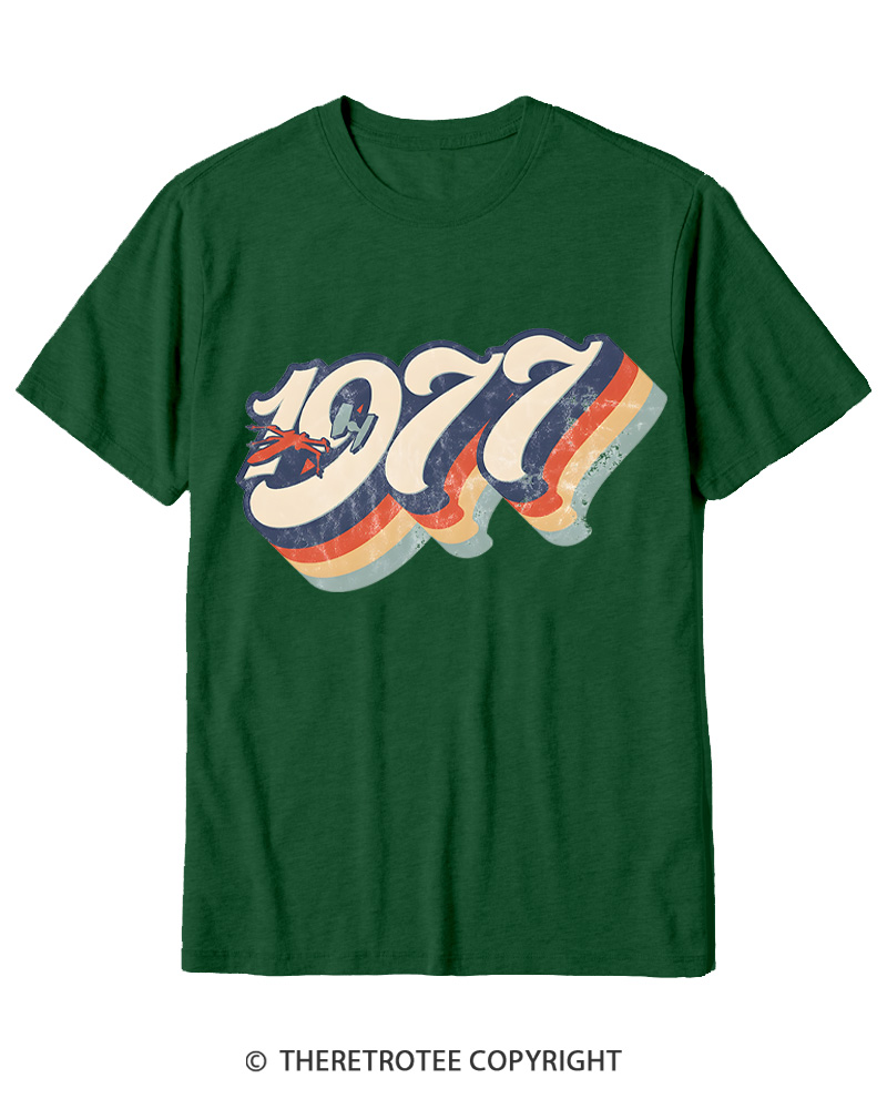 TheRetroTee 1977 Retro Dog Fight Cotton T-Shirt