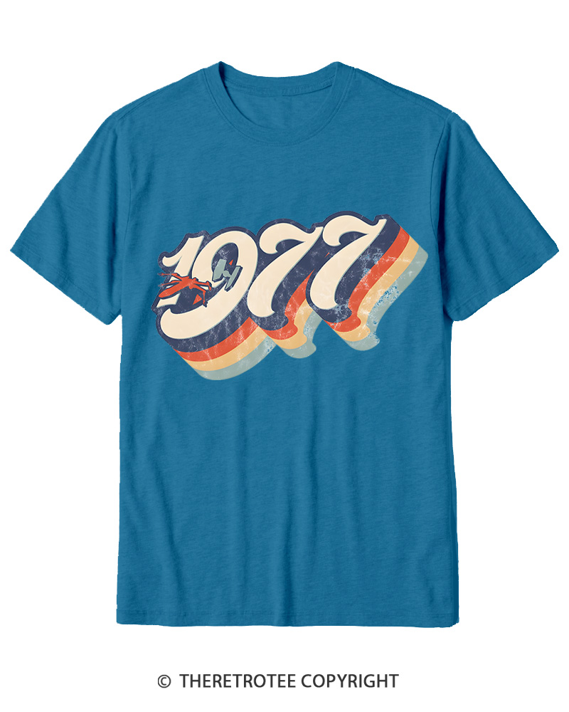 TheRetroTee 1977 Retro Dog Fight Cotton T-Shirt