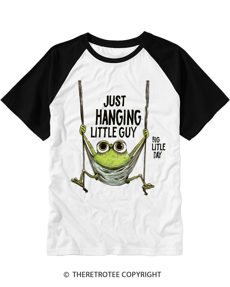 TheRetroTee Just Hanging Little Guy Frog Raglan Baseball T-Shirt