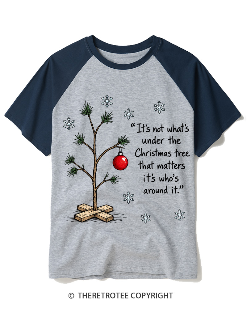 TheRetroTee Christmas Tree Quote 1960s Raglan Baseball T-Shirt