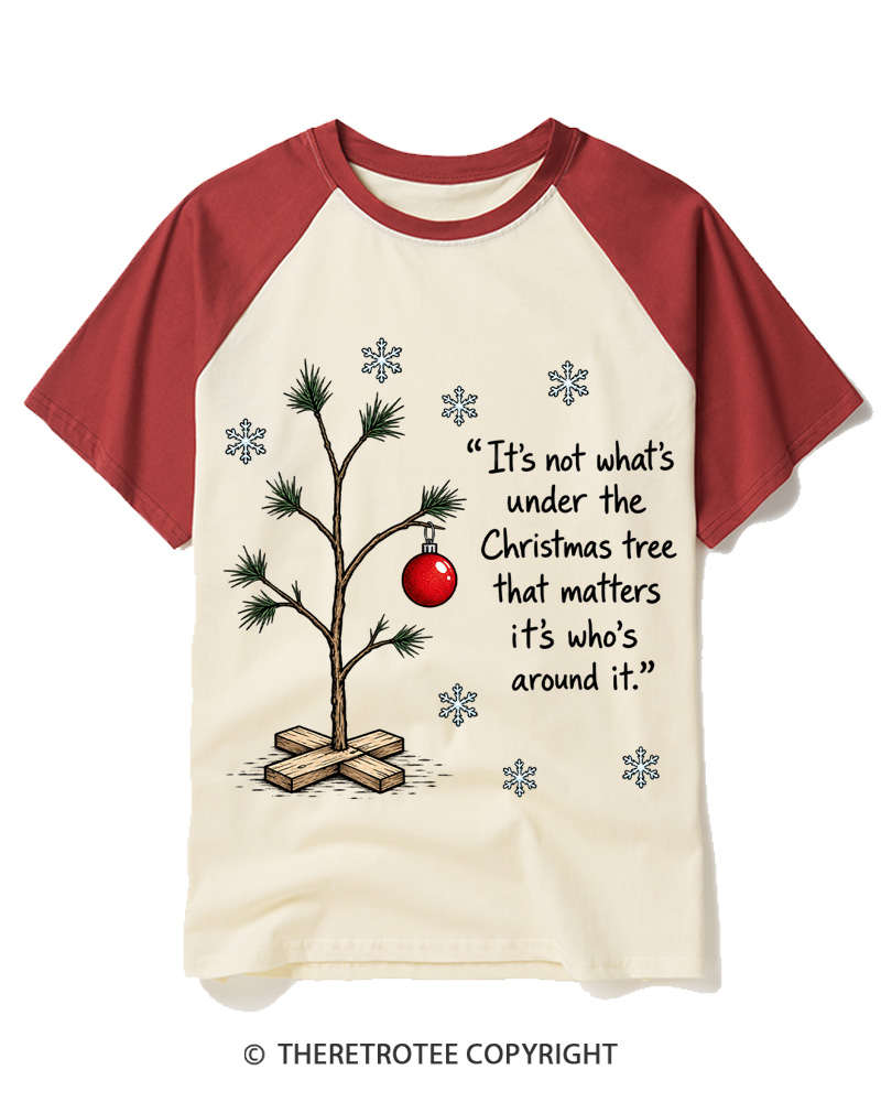 TheRetroTee Christmas Tree Quote 1960s Raglan Baseball T-Shirt