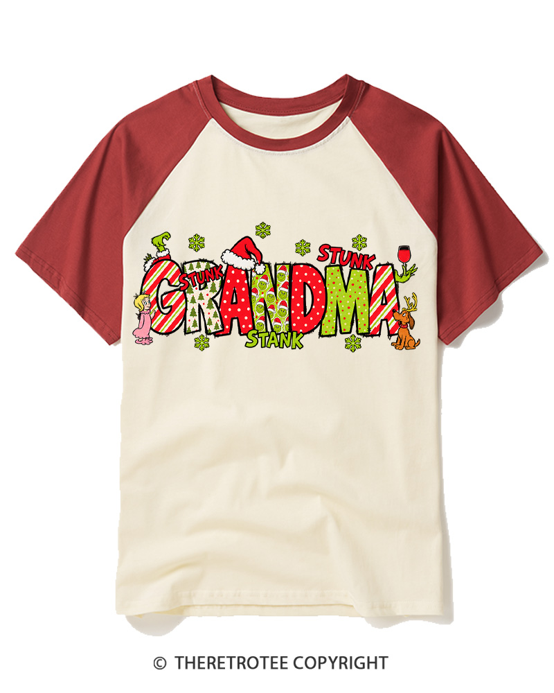 TheRetroTee Christmas Mom 1960s Raglan Baseball T-Shirt