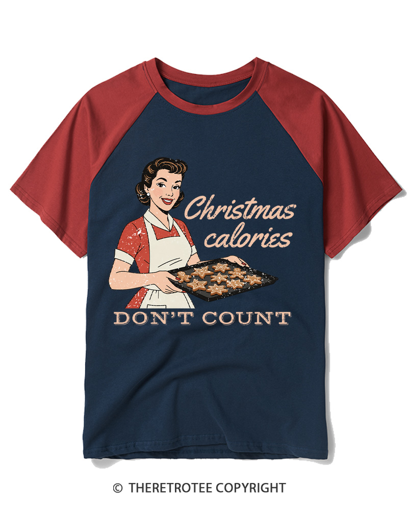 TheRetroTee Christmas Cookie Baking 1950s Raglan Baseball T-Shirt