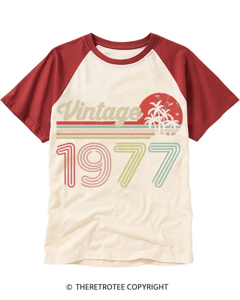 TheRetroTee 1977 Vintage Raglan Baseball T-Shirt
