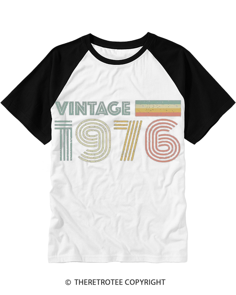 TheRetroTee 1976 Vintage Raglan Baseball T-Shirt