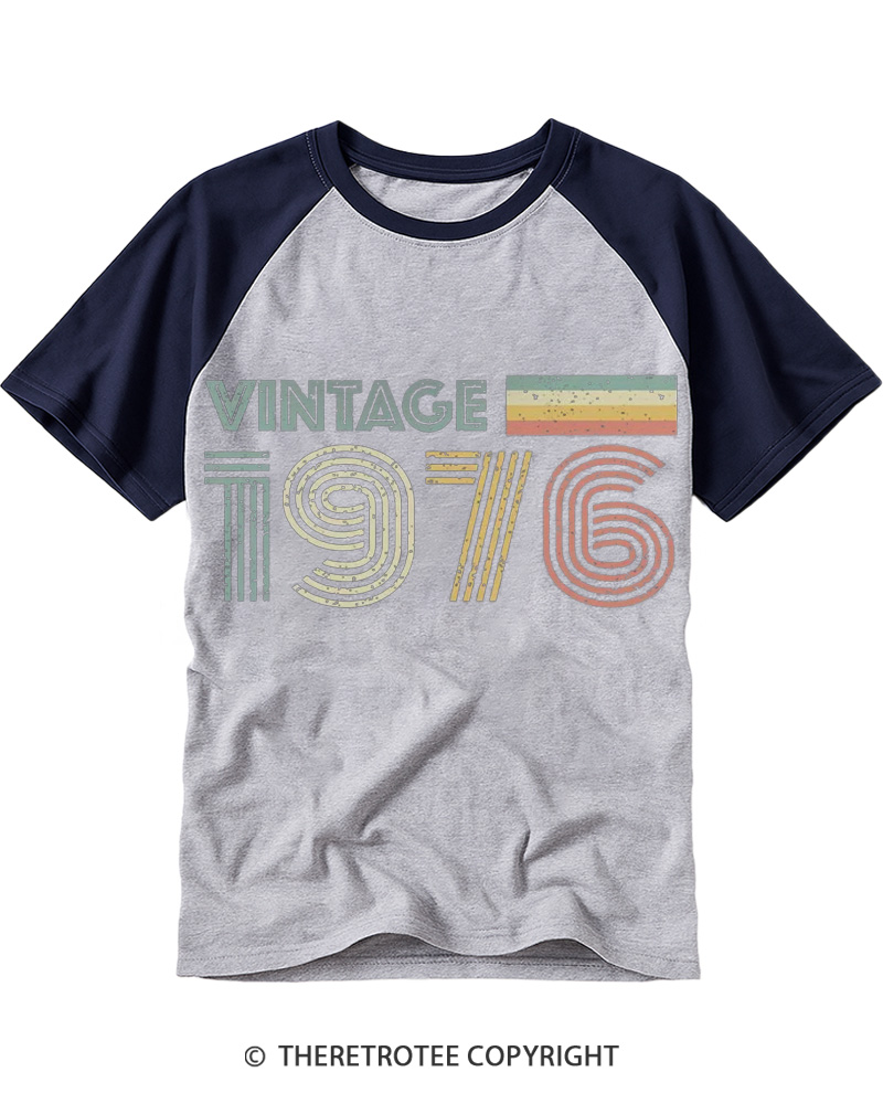 TheRetroTee 1976 Vintage Raglan Baseball T-Shirt