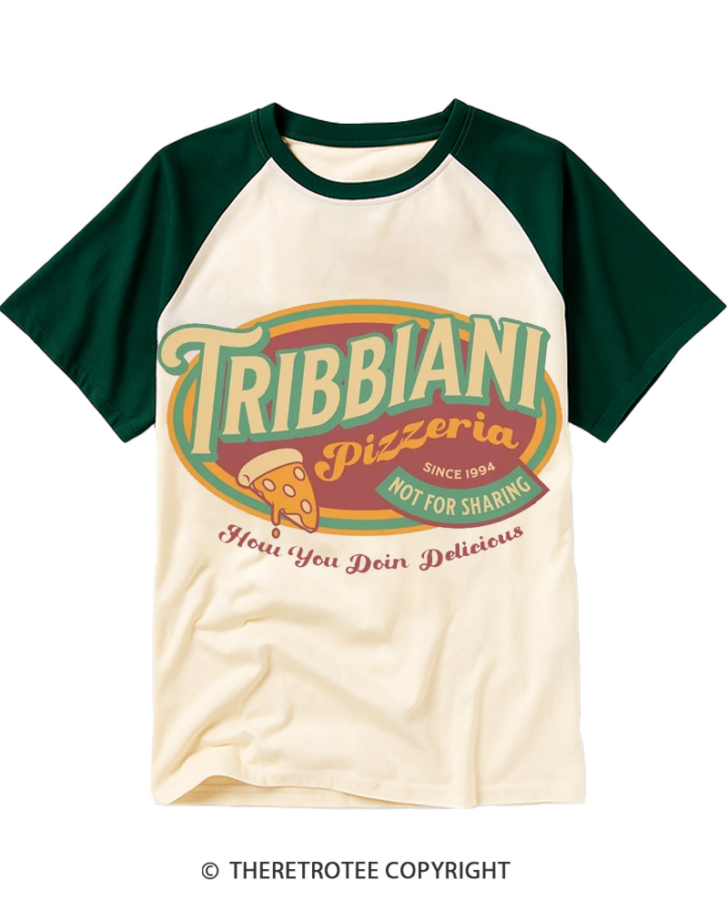 TheRetroTee Tribbiani Pizzeria 1990s Raglan Baseball T-Shirt