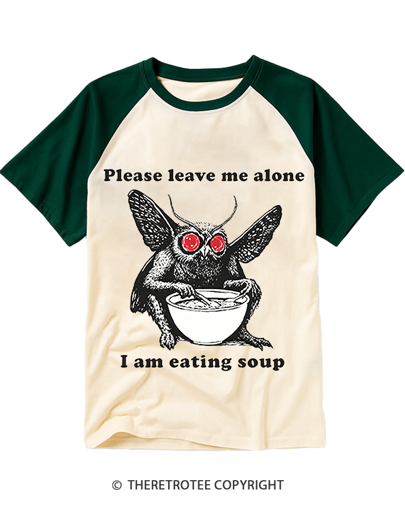 TheRetroTee Mothman Eating Soup 1970s Raglan Baseball T-Shirt