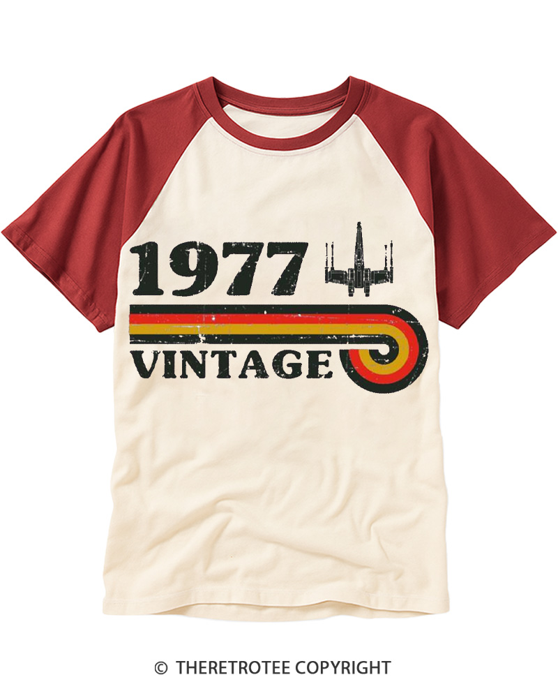 TheRetroTee 1977 Vintage Wing Raglan Baseball T-Shirt