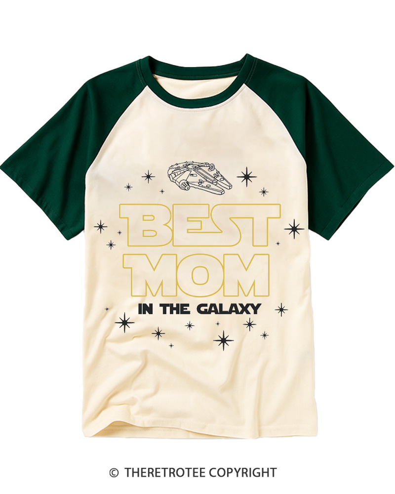 TheRetroTee Best Mom In The Galaxy 1980s Raglan Baseball T-Shirt