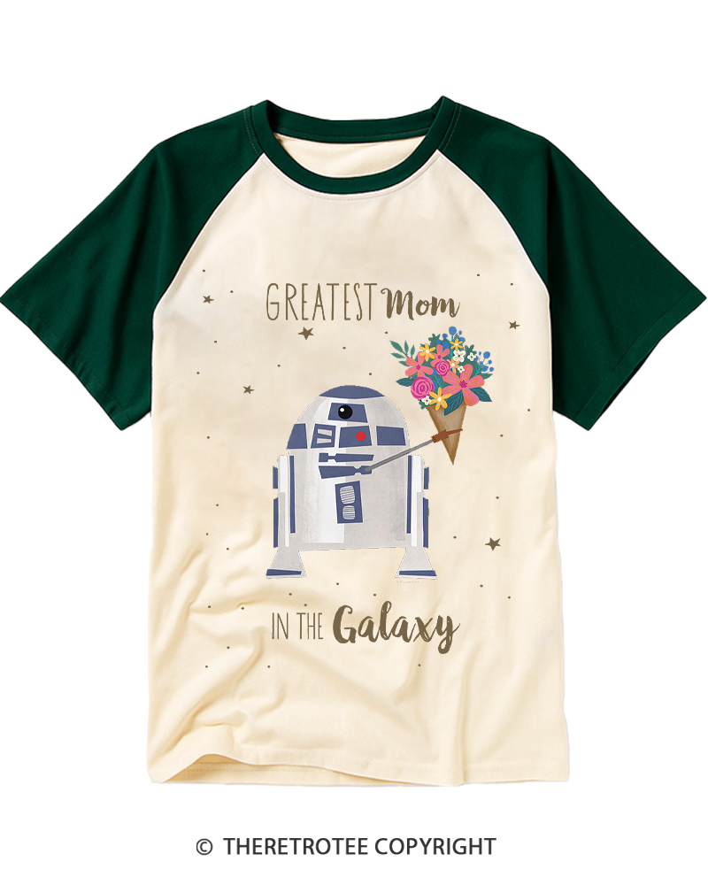 TheRetroTee Flowers to The Greatest Mom In The Galaxy 1980s Raglan Baseball T-Shirt