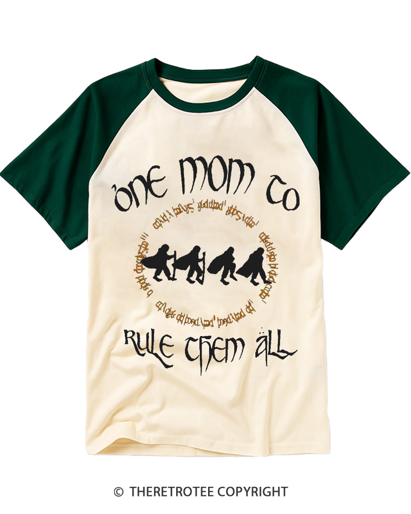 TheRetroTee One Mom To Rule Them All 1980s Raglan Baseball T-Shirt
