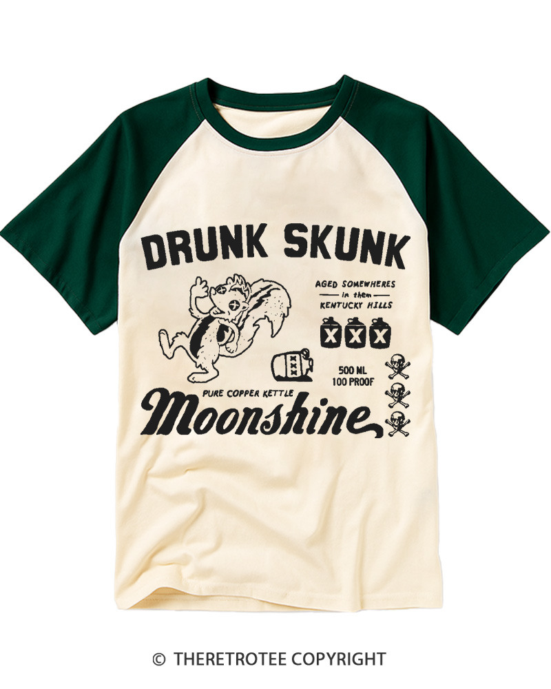 TheRetroTee Moonshine Drunk Skunk Funny 1970s Raglan Baseball T-Shirt