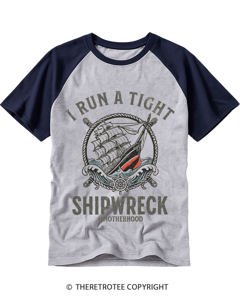 TheRetroTee I Run a Tight Shipwreck 1980s Raglan Baseball T-Shirt