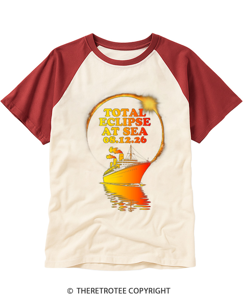 TheRetroTee Total Eclipse at Sea 1970s Raglan Baseball T-Shirt