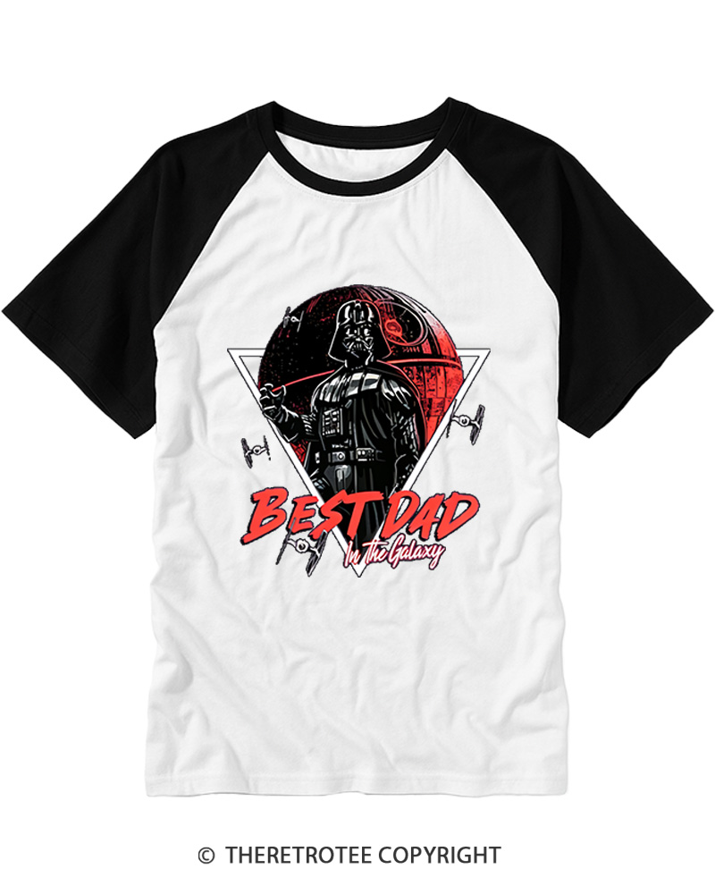TheRetroTee Best Dad in the Galaxy 1970s Raglan Baseball T-Shirt