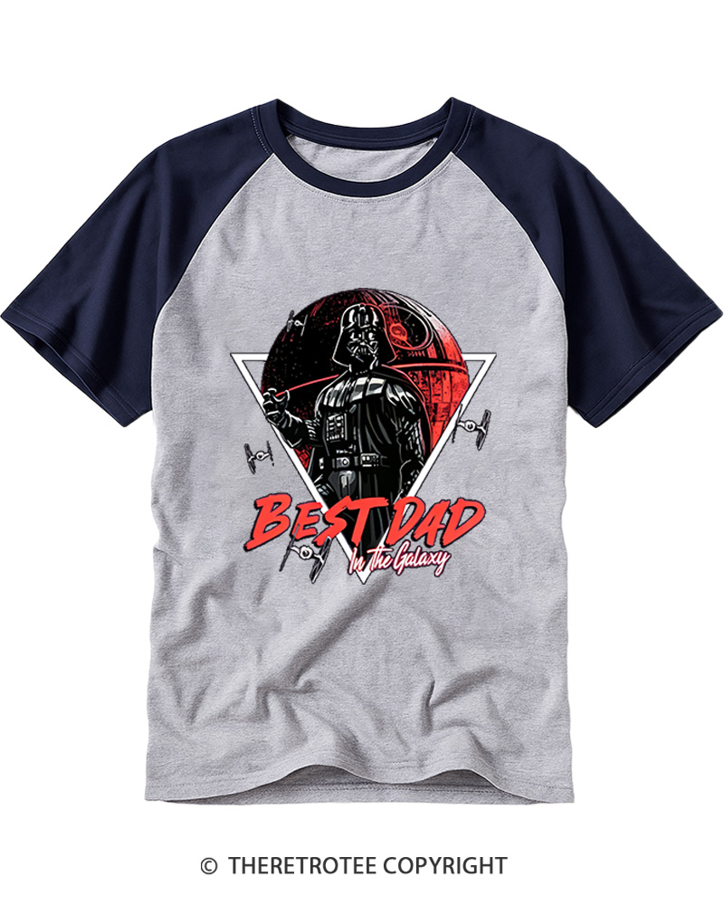 TheRetroTee Best Dad in the Galaxy 1970s Raglan Baseball T-Shirt