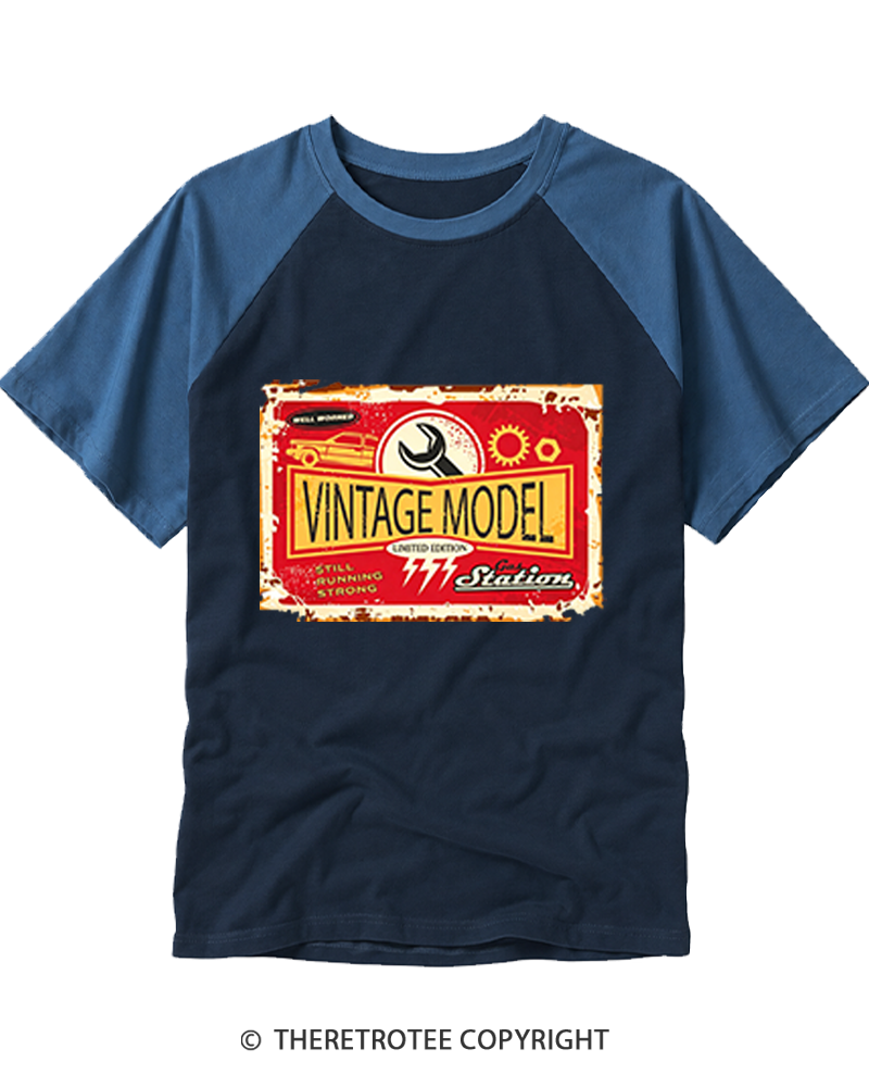 TheRetroTee Vintage Model Raglan Baseball T-Shirt