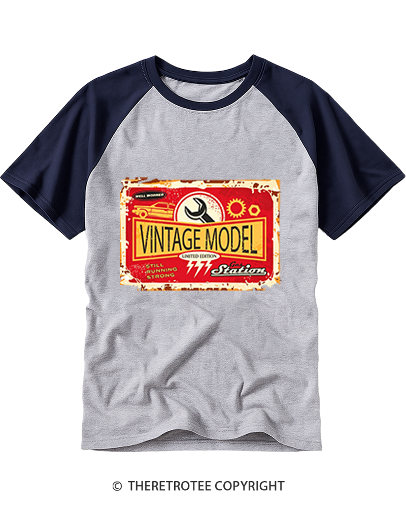 TheRetroTee Vintage Model Raglan Baseball T-Shirt