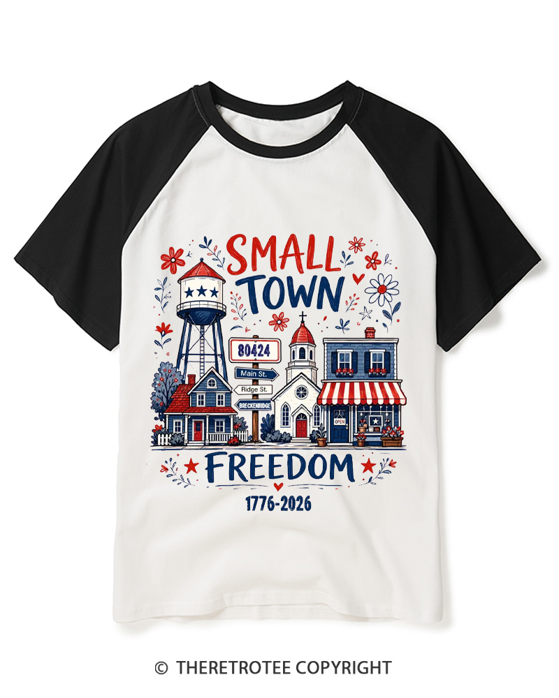 TheRetroTee Small Town Freedom 1776 Raglan Baseball T-Shirt