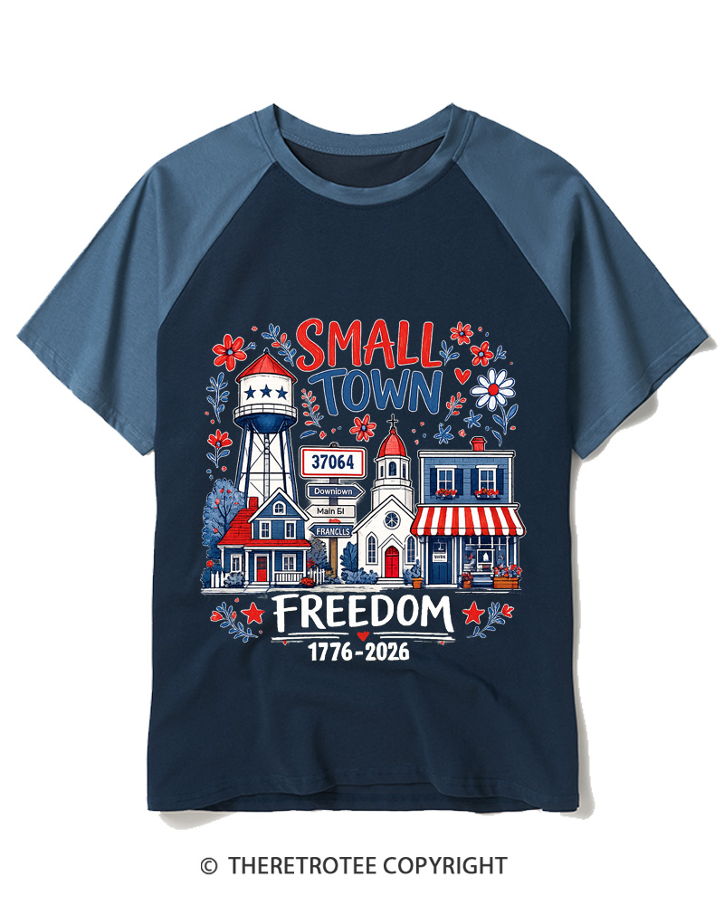 TheRetroTee Small Town Freedom 1776 Raglan Baseball T-Shirt