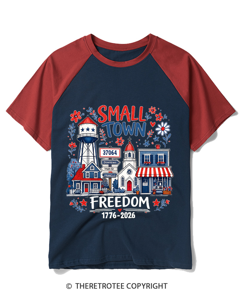 TheRetroTee Small Town Freedom 1776 Raglan Baseball T-Shirt