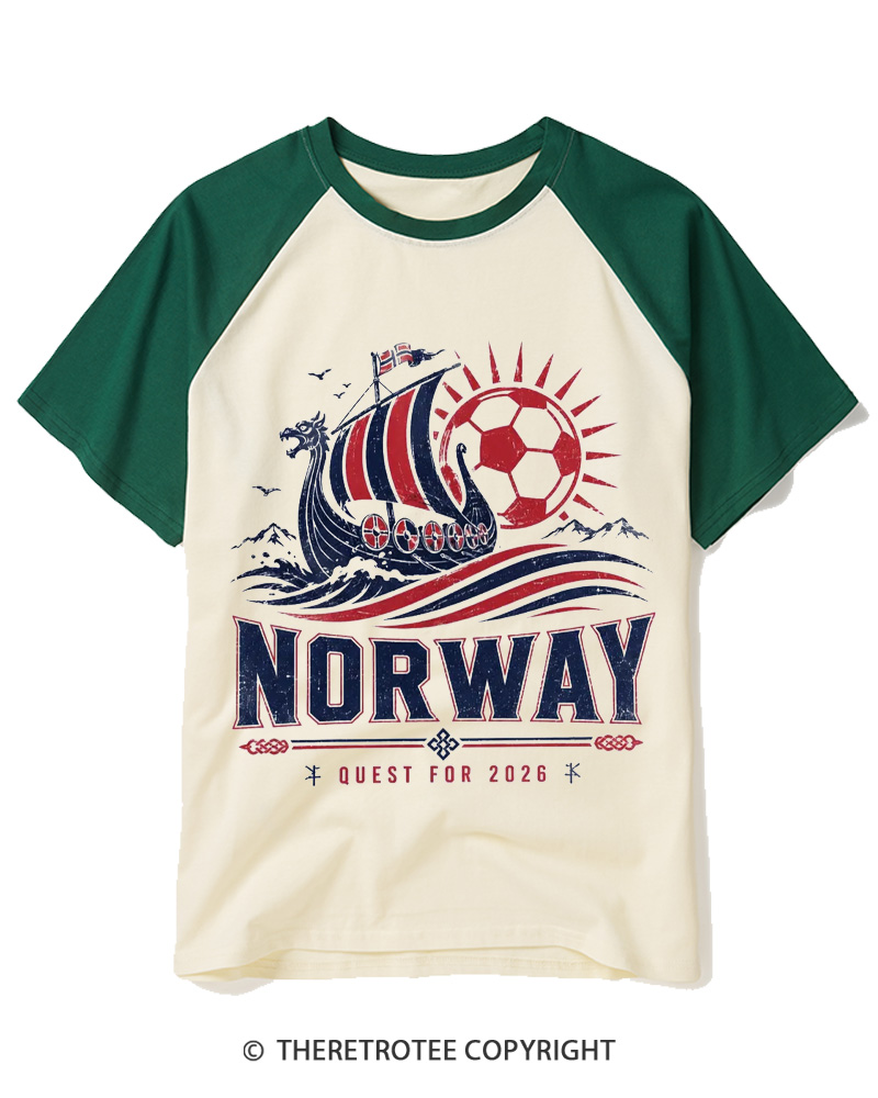 TheRetroTee Retro Norway Soccer Raglan Baseball T-Shirt