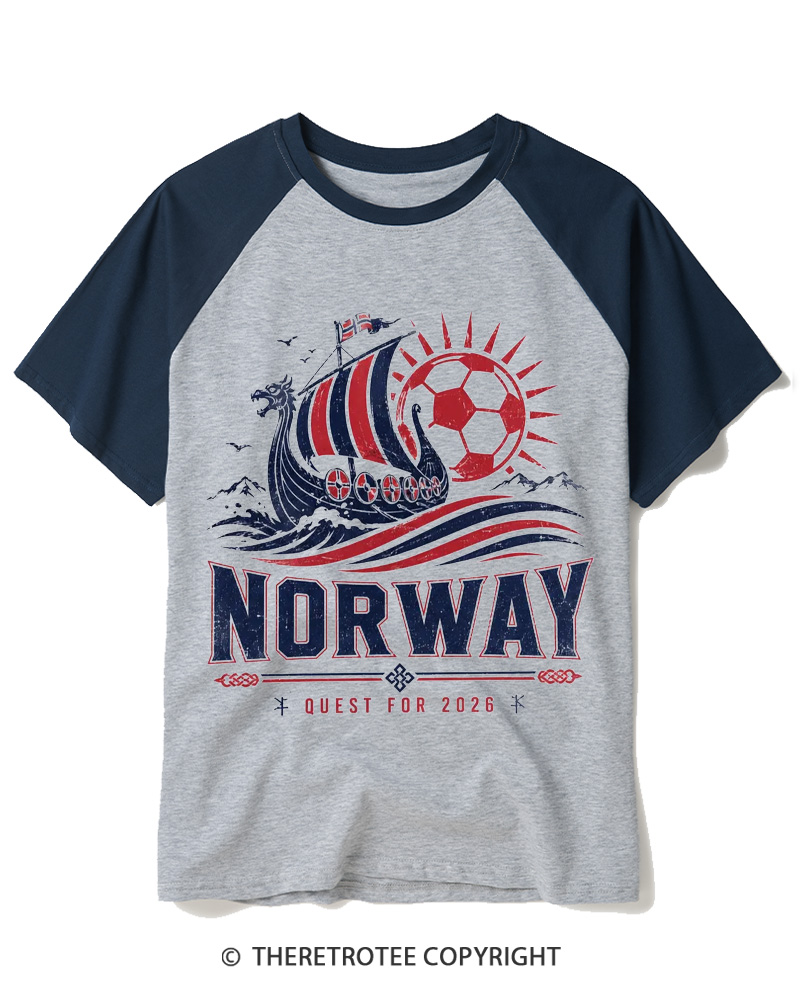 TheRetroTee Retro Norway Soccer Raglan Baseball T-Shirt